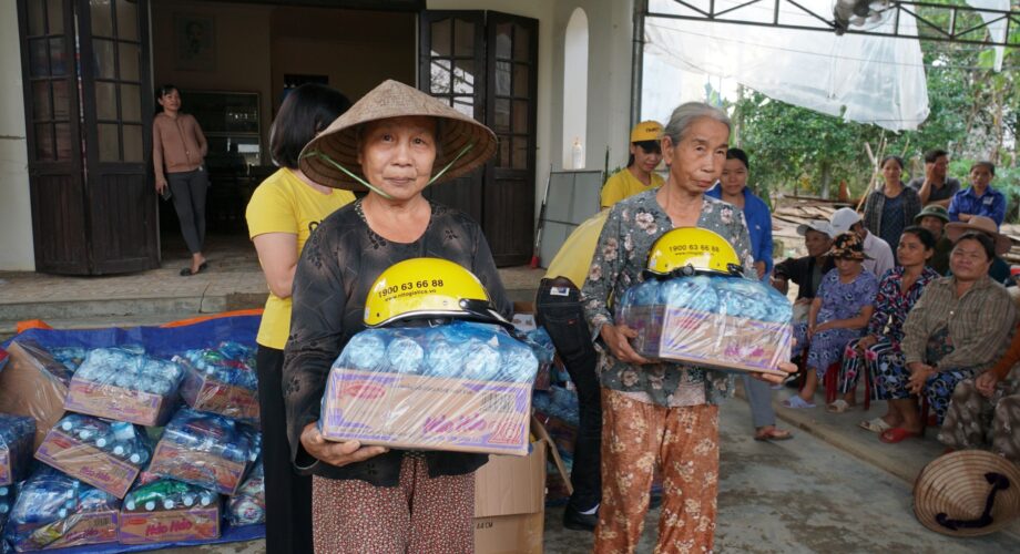 Over 100 tons of relief goods sent to Central Vietnam