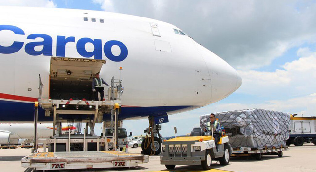 Phân hóa lợi nhuận ngành hàng không: Vận tải hành khách “ngập” trong lỗ, logistic lãi lớn